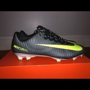 Men's NIKE Mercurial Vapor XI CR7 FG